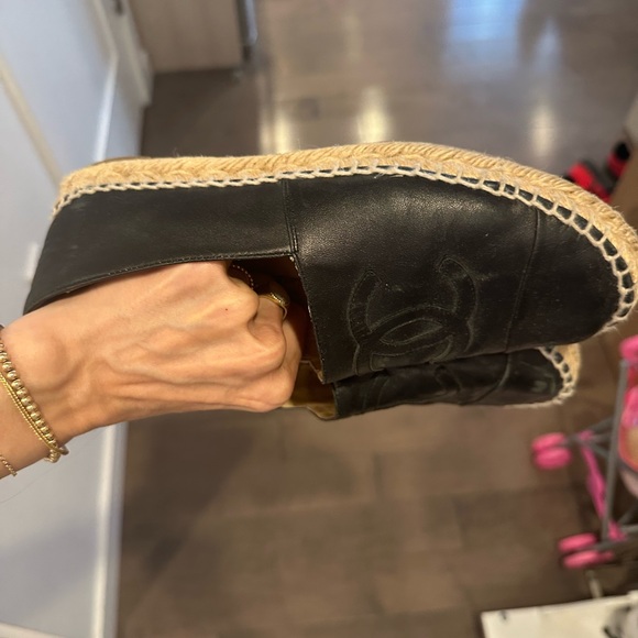 Chanel black espadrilles. - Picture 4 of 6